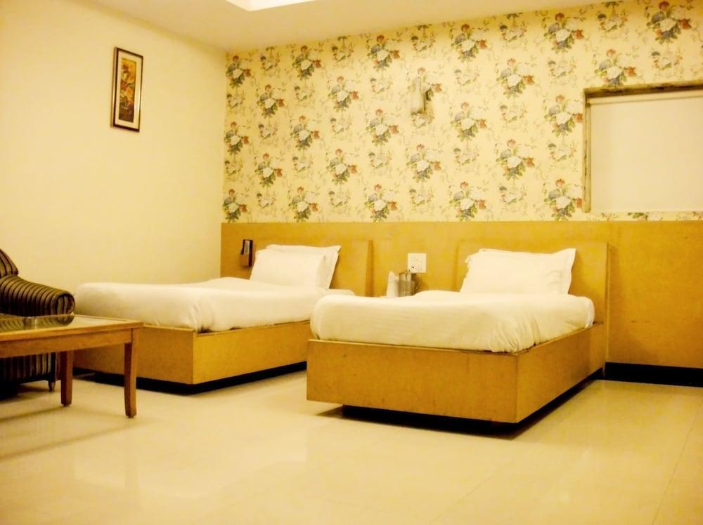 Hotel Pr Residency Amritsar Eksteriør bilde