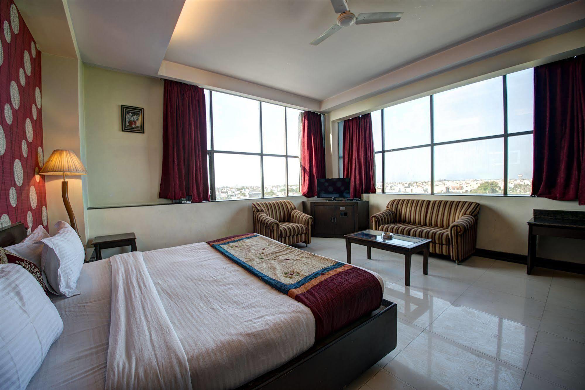 Hotel Pr Residency Amritsar Eksteriør bilde