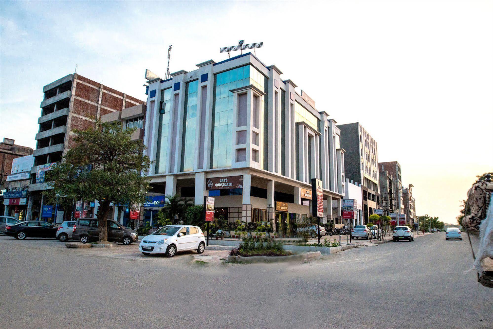 Hotel Pr Residency Amritsar Eksteriør bilde